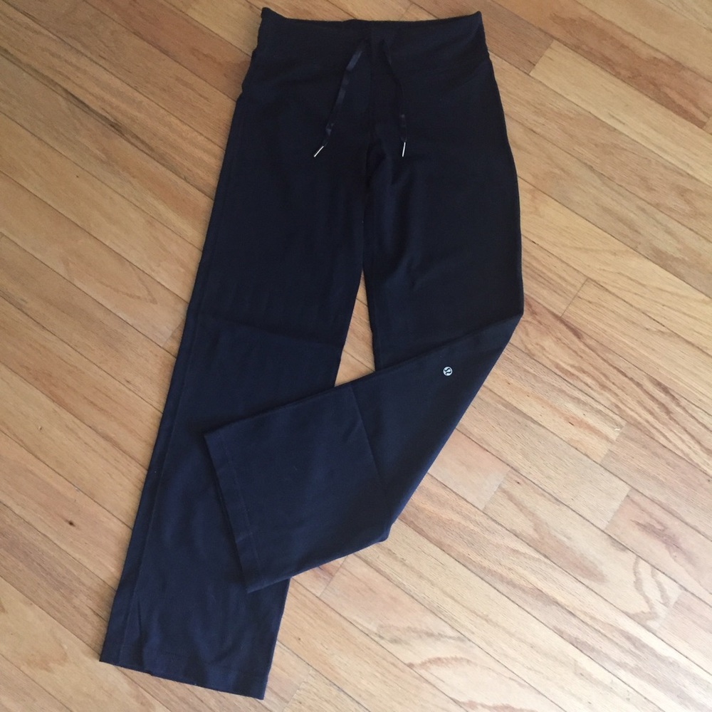 lululemon athletica relaxed fit yoga pant